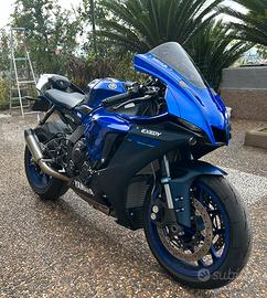 Yamaha R1