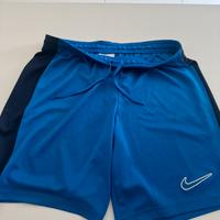 Pantaloncini Nike S