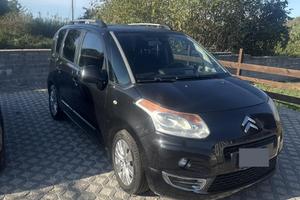 Auto vettura