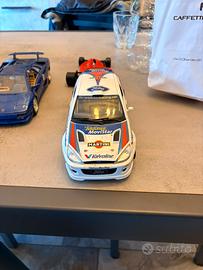 Ford focus wrc scala 1/18 burago