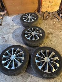 4 gomme complete con cerchi in lega 205/55 r16