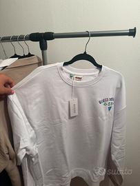 felpa guess original earth day