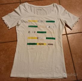 T-shirt donna a mezze maniche Calvin Klein Jeans