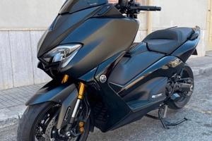 YAMAHA TMAX SX SPORT EDITION
