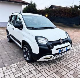 fiat panda cross 1.0 Hybrid 