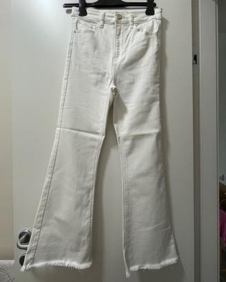 Jeans bianco cropped campana