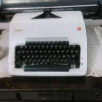 Macchina da scrivere