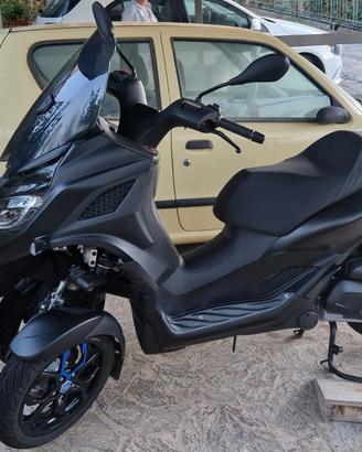 Piaggio MP3 300 hpe - 2025