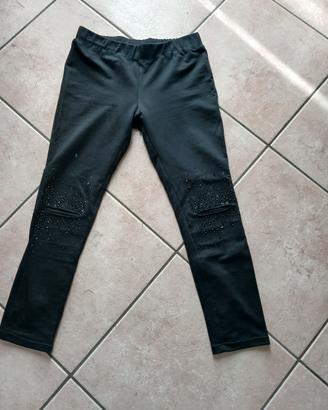 leggings neri con taglio al ginocchio 