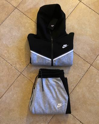 Tuta nike tech