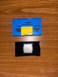 processore business Intel i7 10700E