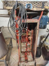 materiale per cessata attività vinicola