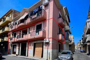 Trilocale con taverna