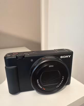 Sony ZV-1 – Fotocamera compatta per vlog/video