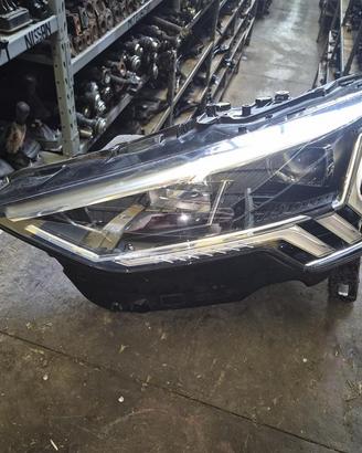 Faro Anteriore Sinistro Per Audi Q3 Sportback 2023