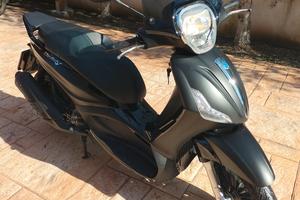 Beverly 300 come nuovo 
