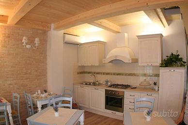 CIVITANOVA M. - Nel cuore del Borgo Marinaro, vici