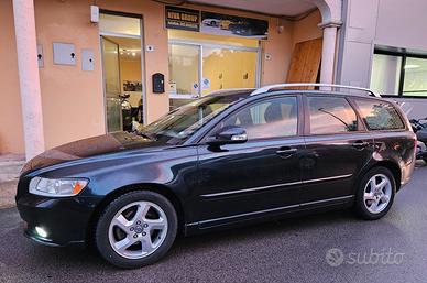 Volvo V50 D2 POLAR PLUS fine serie FULL-OPTIONAL!!