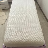 Letto ad una piazza completo di materasso
