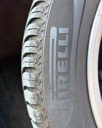 Gomme quattro stagioni piu cerchi in lega