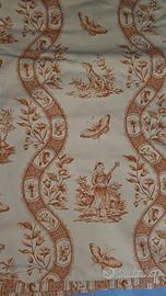 copri letto o divano con tessuto stampato antico