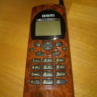 Telefono Cellulare Nokia 2110 NHE-4NX,  anni '90