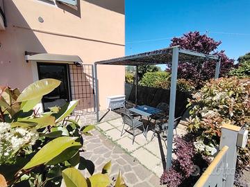 Trilocale indipendente con 2 giardini privati
