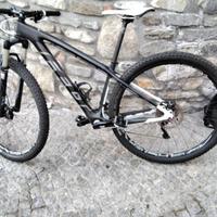 Mountain bike felt in carbonio