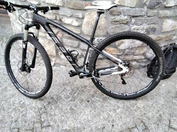 Mountain bike felt in carbonio