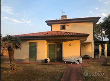 Casa singola Marina di Massa / Ronchi