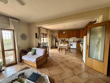 Rif.RA181| appartamento aci castello