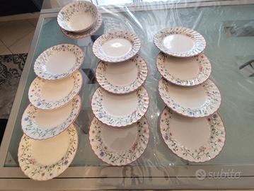12 Piatti Piani Johnson Brothers "Summer Chintz"