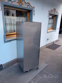 Contenitore in acciaio per pellet o altro