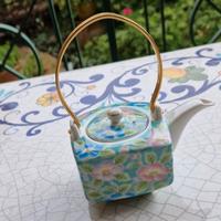 Piccola teiera Art Dèco in porcellana