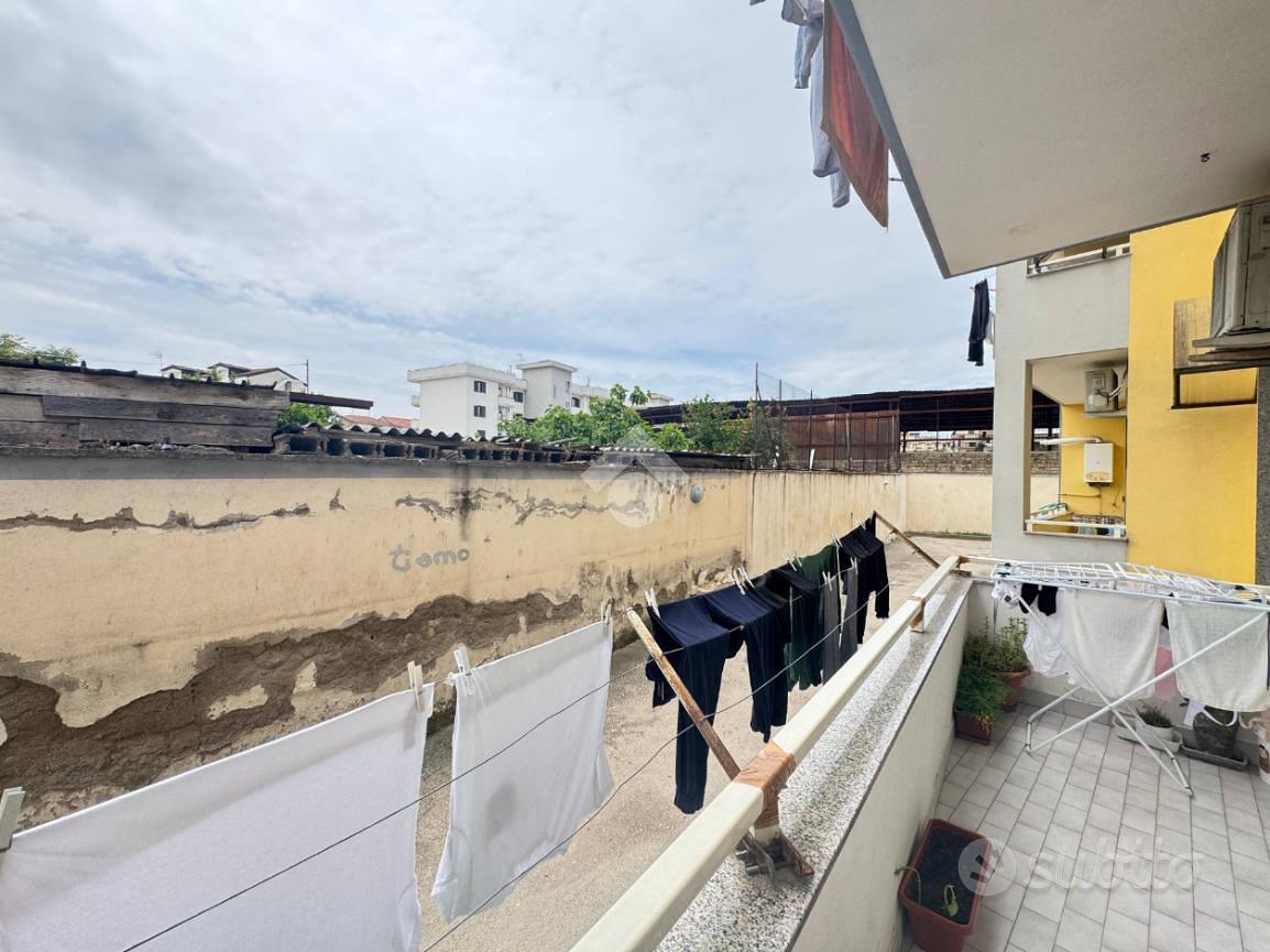 4 LOCALI A AVERSA - Vista 4