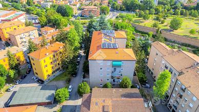 4 LOCALI A REGGIO NELL'EMILIA