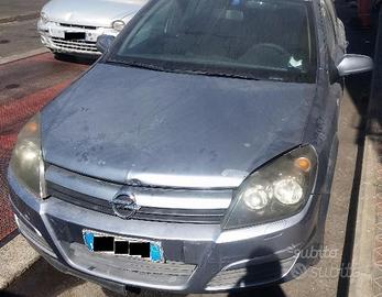 Ricambi opel astra H anno 2004 1.7 cc t.d