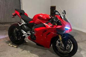 Ducati Panigale V4s 2020