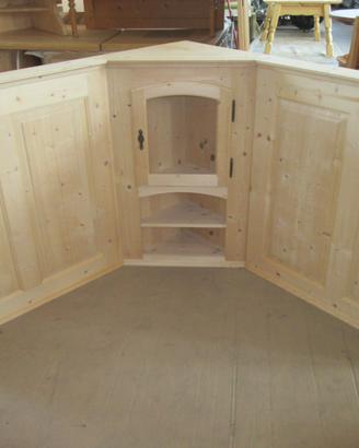 Pannellatura sopra panca  in abete