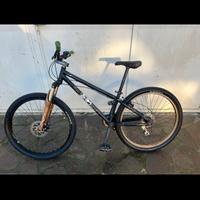 Bici mtb dirt bike