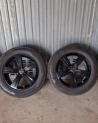 CERCHI IN LEGA RANGE ROVER VELAR CON GOMME INVERNA