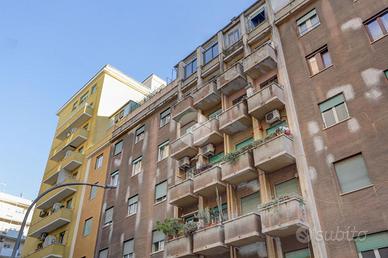 2 LOCALI A ROMA