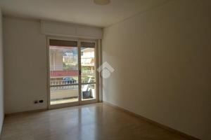 4 LOCALI A COGORNO