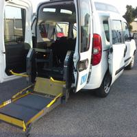 Fiat doblo 1.6 mjt tetto alto pedana disabile