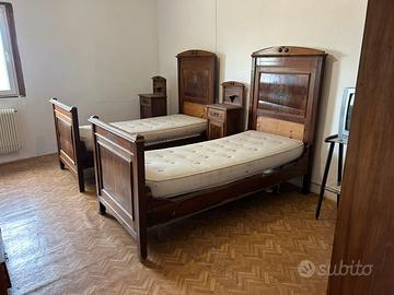Mobili camera in stile antico