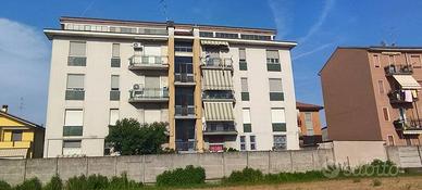 Appartamento di 90 m² con 3 locali e box auto a Ba