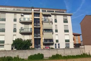 Appartamento di 90 m² con 3 locali e box auto a Ba