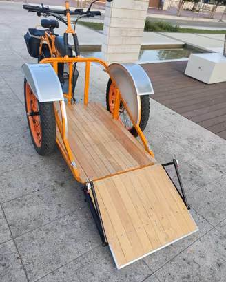 Cargo bike per trasporto carrozzina disabili