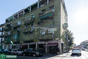 Locale Commerciale a Milano