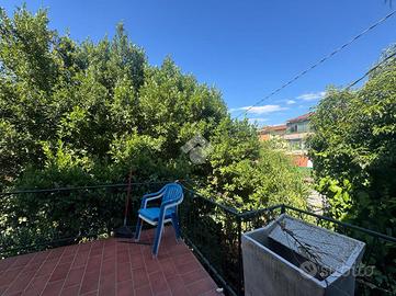 PORZIONE DI BIFAMILIARE A MONTECATINI-TERME